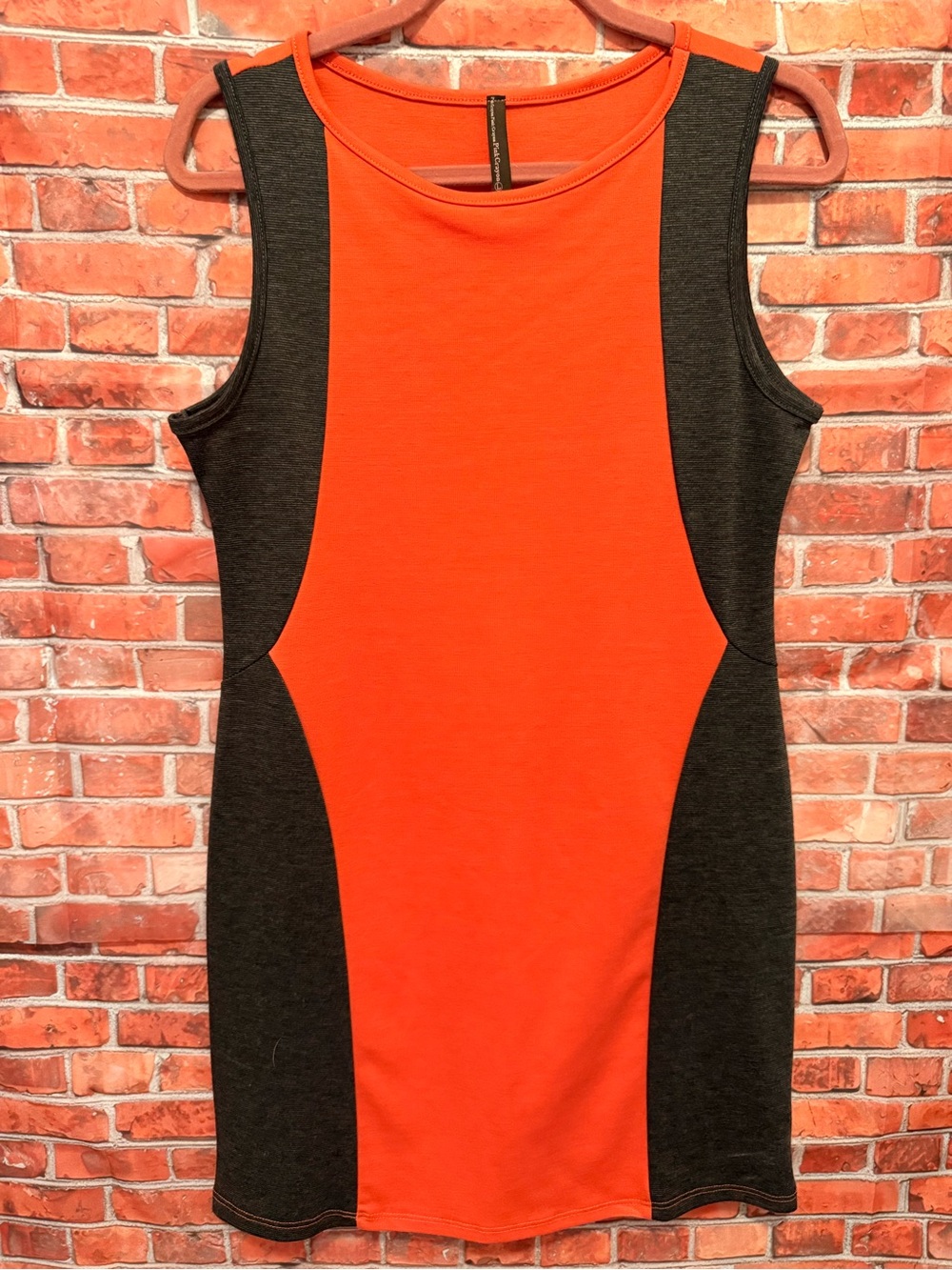 Colorblock Sleeveless Bodycon Dress in Coral and Charcoal
